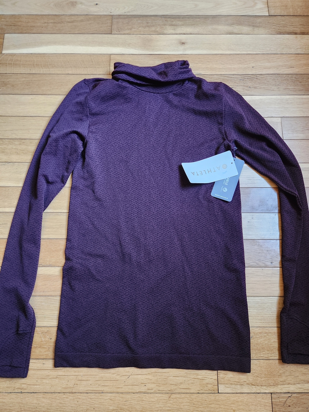 New Athleta Women's Burgundy Long Sleeve Flurry Peak Base Layer Turtleneck Small